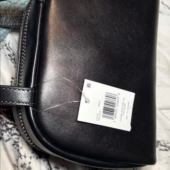 Coach Black Turn lock Bag 20 with Gold Accents - Picture 11 of 14